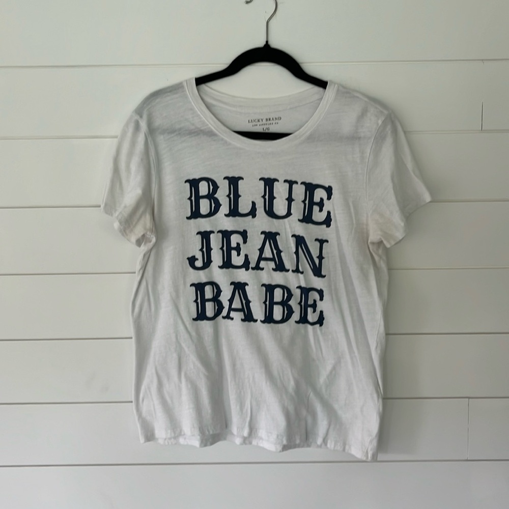Women’s Graphic Tshirt